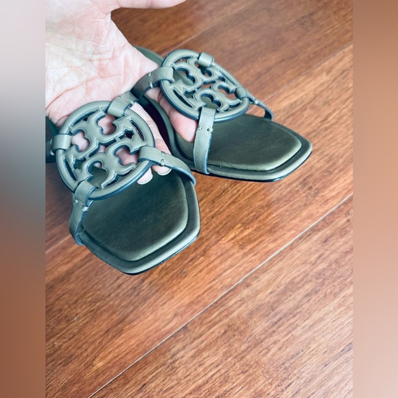 Final price Tory Burch Miller Bombé Low Heel Logo Sandals Sesame  Eu 38 US 8 - Picture 6 of 16